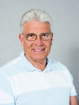 Axel Radomski, Kundenberater*in