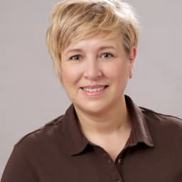 Danuta Popp, Kundenberater*in